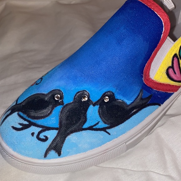 Hand painted womens’ shoes - Picture 4 of 5